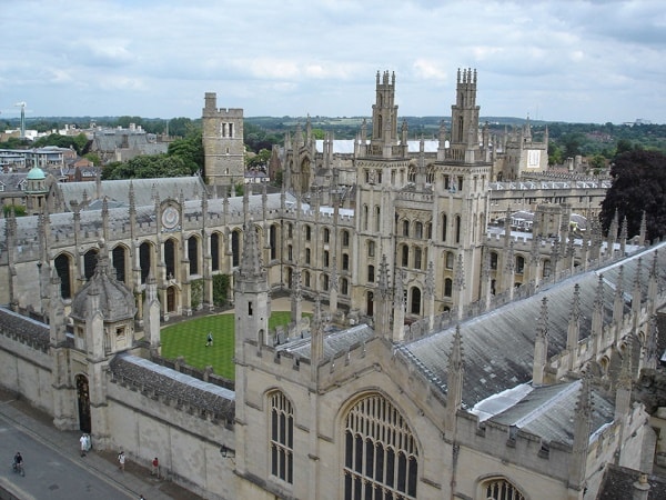 Đại học Oxford - ĐH hàng đầu tại nước Anh
