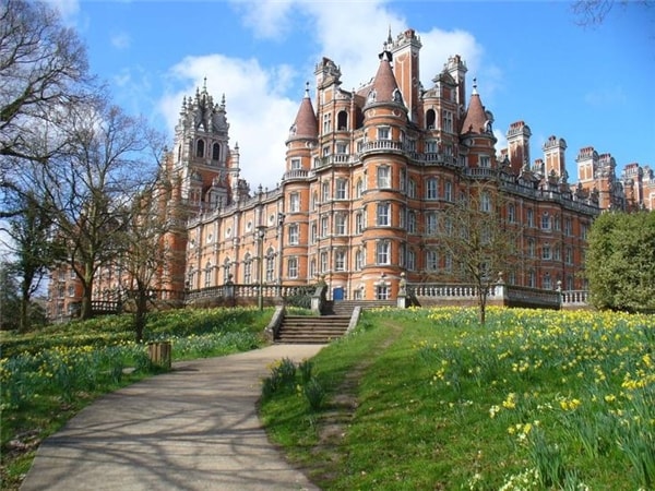 Đại học Hoàng gia London - Top 10 ĐH hàng đầu nước Anh