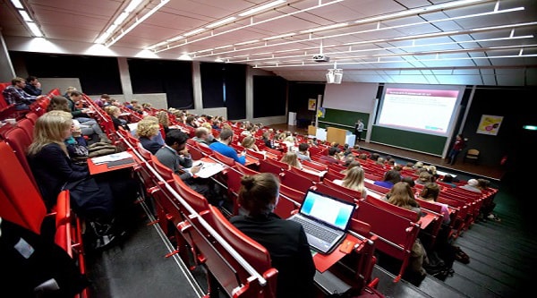 Đại học Vrije Universiteit Amsterdam top 4 trường hàng đầu tại Hà Lan 2